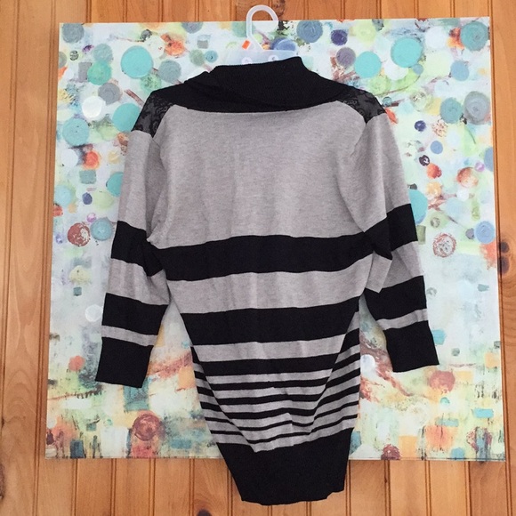 Beautiful A.BYER sweater shirt - Picture 2 of 4